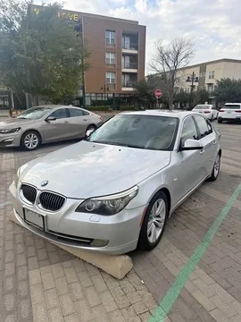 2010 BMW 5 Series 528i Sedan 4D