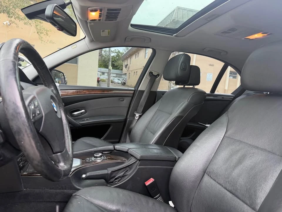 2010 BMW E60 5 Series Sedan - Image 9 of 10