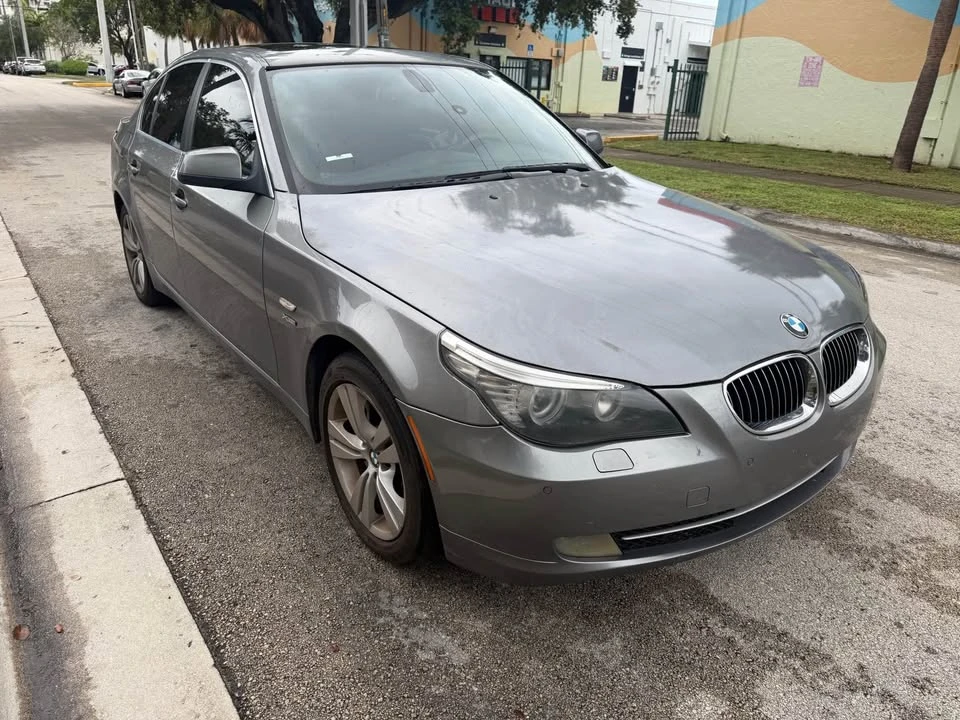 2010 BMW E60 5 Series Sedan - Image 7 of 10