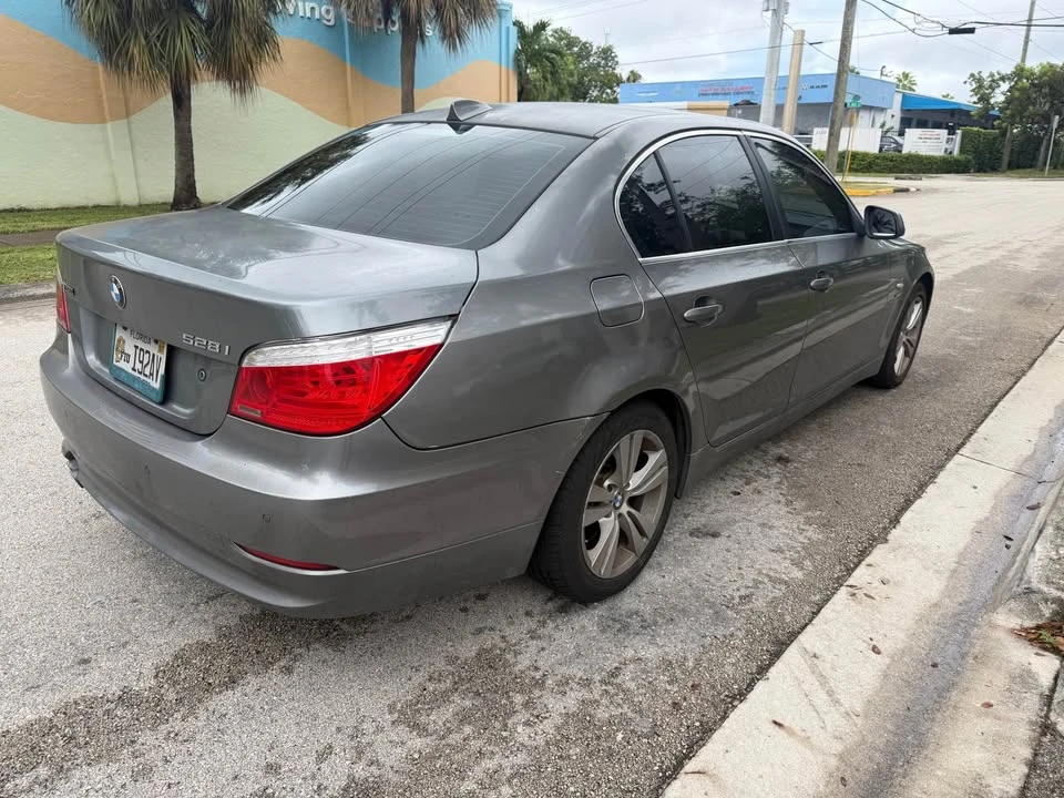2010 BMW E60 5 Series Sedan - Image 6 of 10