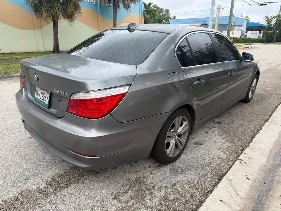 2010 BMW E60 5 Series Sedan - Image 4 of 10