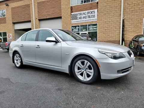 2010 BMW 5 Series 528i Sedan 4D