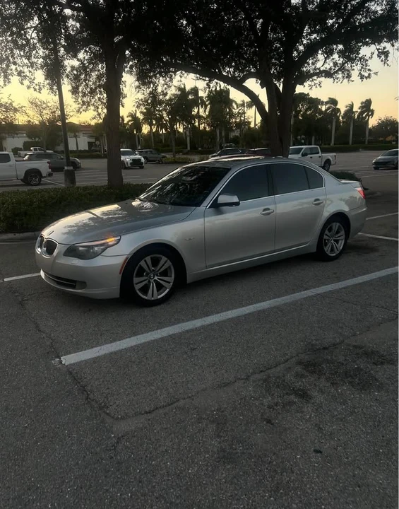 2010 BMW E60 5 Series Sedan - Image 3 of 3