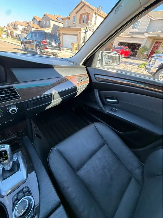 2010 BMW E60 5 Series Sedan - Image 13 of 16