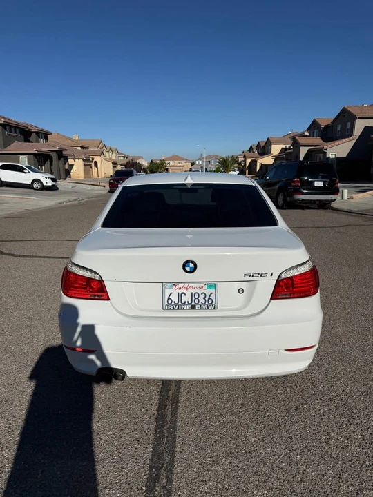 2010 BMW E60 5 Series Sedan - Image 8 of 16