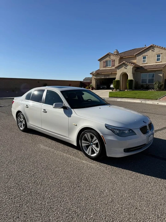 2010 BMW E60 5 Series Sedan - Image 3 of 16