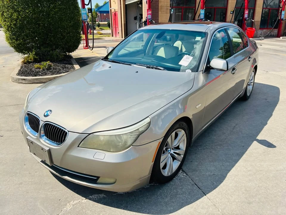 2010 BMW E60 5 Series Sedan - Image 4 of 4