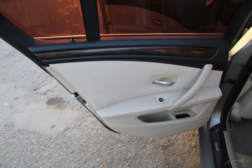 2010 BMW E60 5 Series Sedan - Image 19 of 21