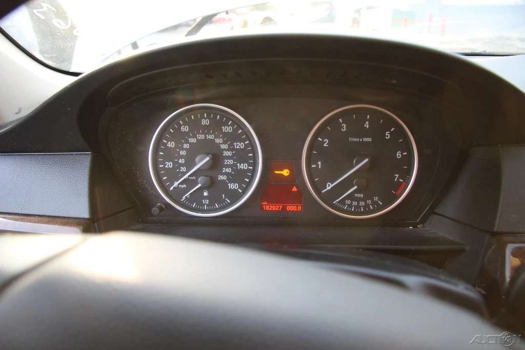 2010 BMW E60 5 Series Sedan - Image 15 of 21