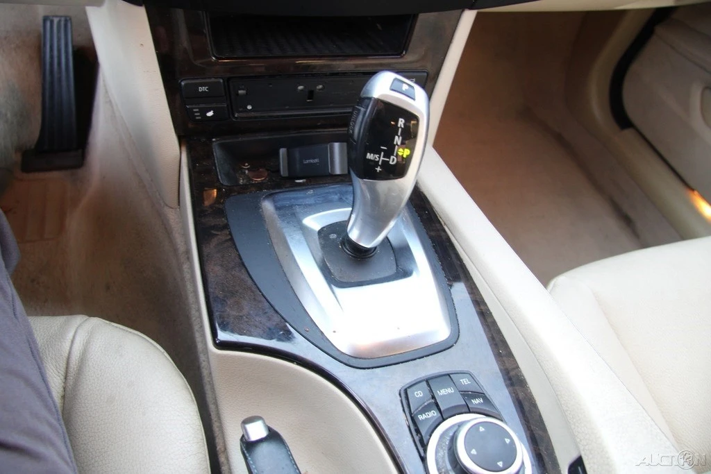 2010 BMW E60 5 Series Sedan - Image 18 of 21