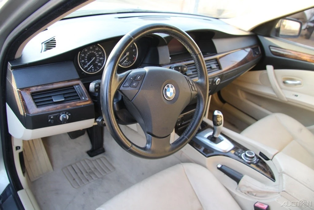 2010 BMW E60 5 Series Sedan - Image 14 of 21