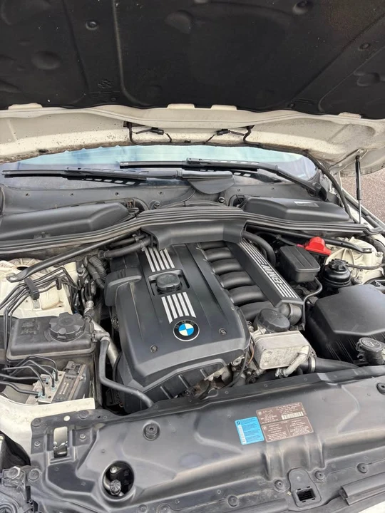 2010 BMW E60 5 Series Sedan - Image 16 of 18