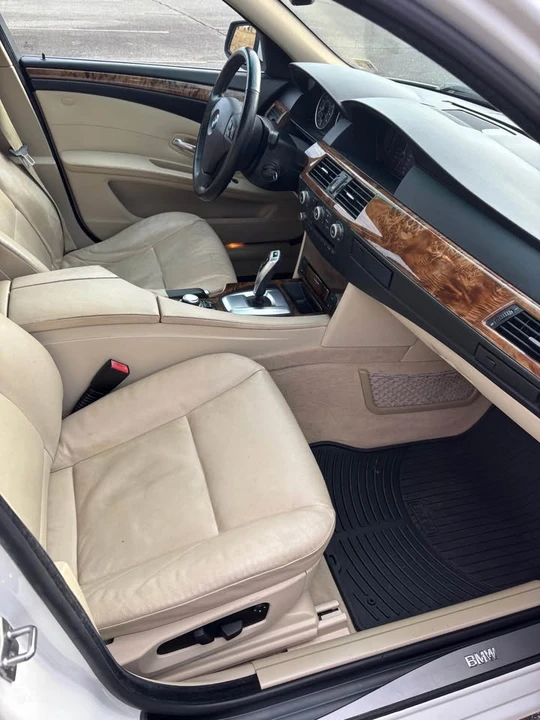 2010 BMW E60 5 Series Sedan - Image 11 of 18