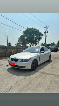 2010 BMW 5 Series 528i xDrive Sedan 4D