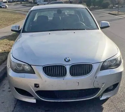 2010 BMW 5 Series 528i xDrive Sedan 4D