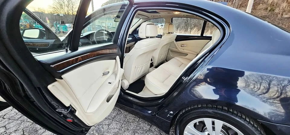 2010 BMW E60 5 Series Sedan - Image 11 of 17