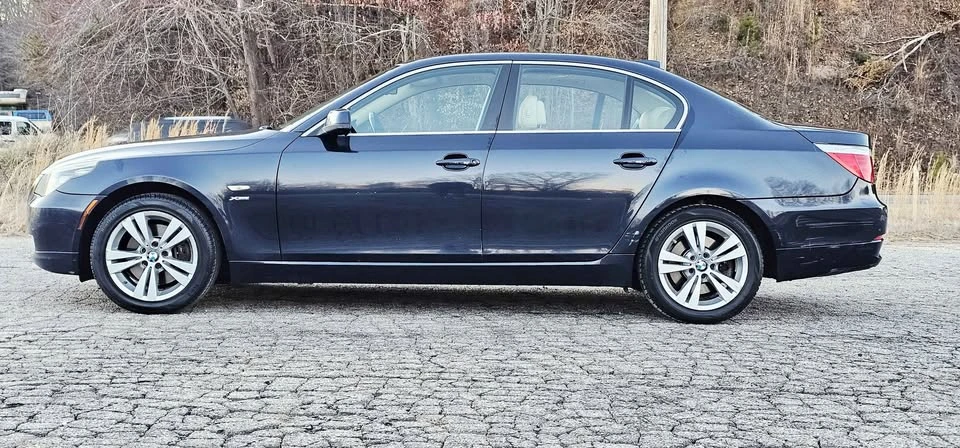 2010 BMW E60 5 Series Sedan - Image 8 of 17