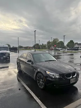 2010 BMW 5 Series 528xi Sedan 4D