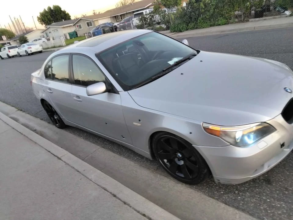 2010 BMW - Image 4 of 7