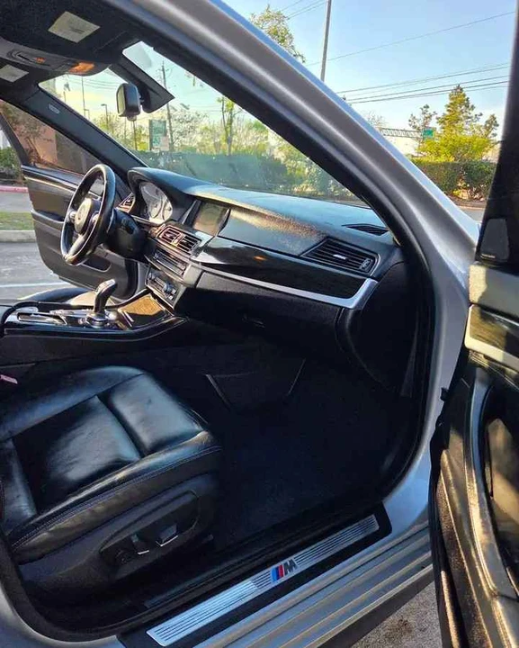 2010 BMW E60 5 Series Sedan - Image 7 of 9