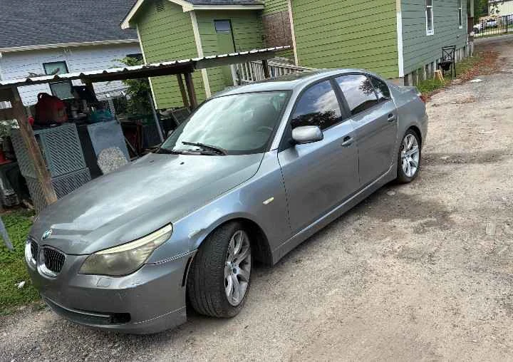 2010 BMW E60 5 Series Sedan - Image 2 of 9