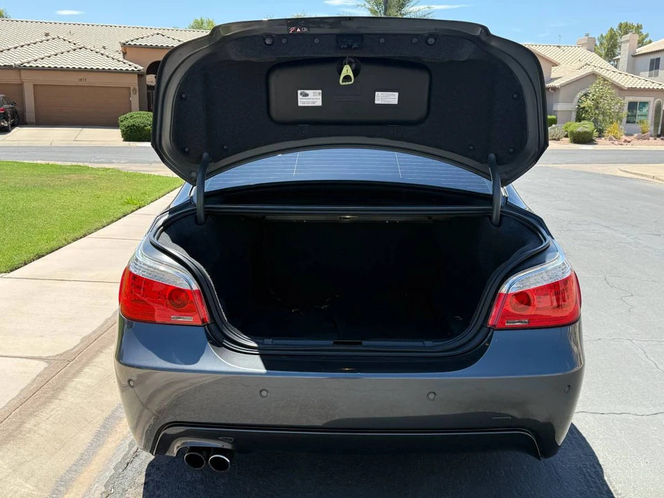 2010 BMW E60 5 Series Sedan - Image 6 of 24