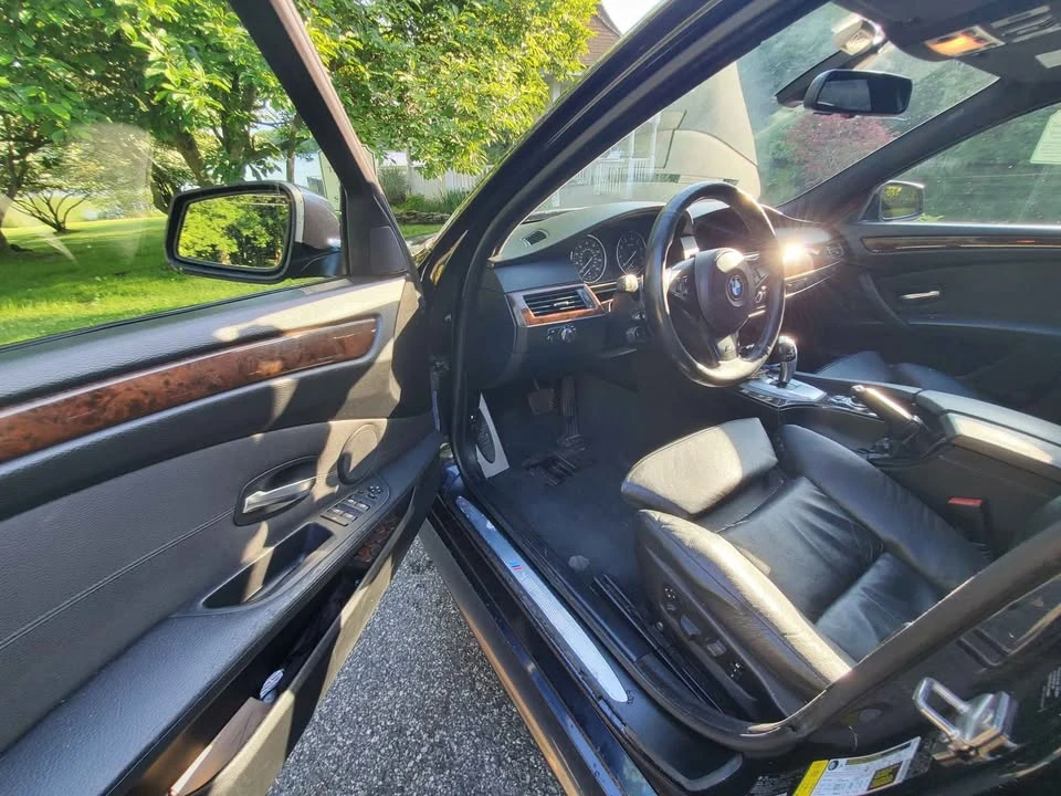 2010 BMW E60 5 Series Sedan - Image 8 of 11