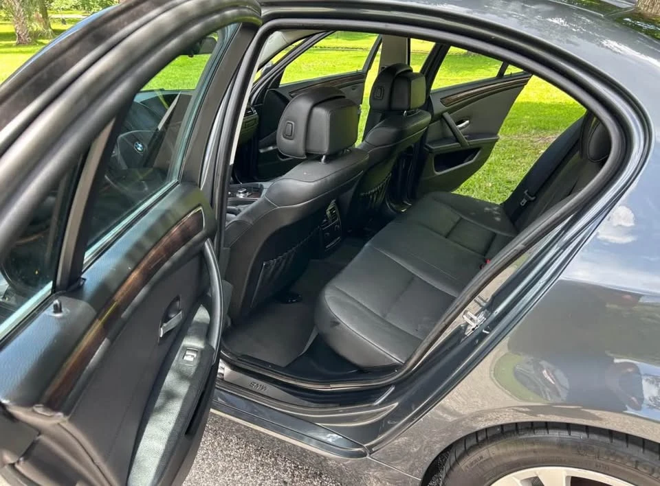 2010 BMW E60 5 Series Sedan - Image 11 of 18