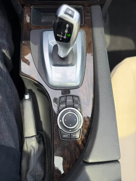 2010 BMW E60 5 Series Sedan - Image 19 of 20