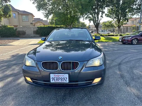 2010 BMW 5 Series 535i xDrive Sedan 4D