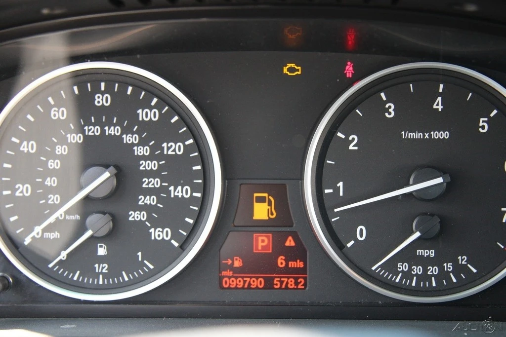 2010 BMW E60 5 Series Sedan - Image 18 of 21
