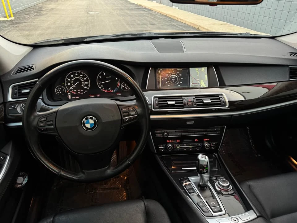 2010 BMW 5 Series - Image 8 of 10