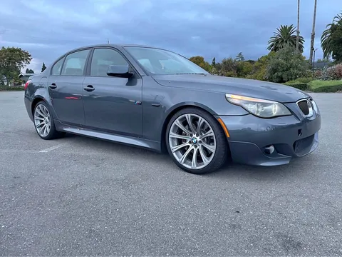 2010 BMW 5 Series 550i Sedan 4D