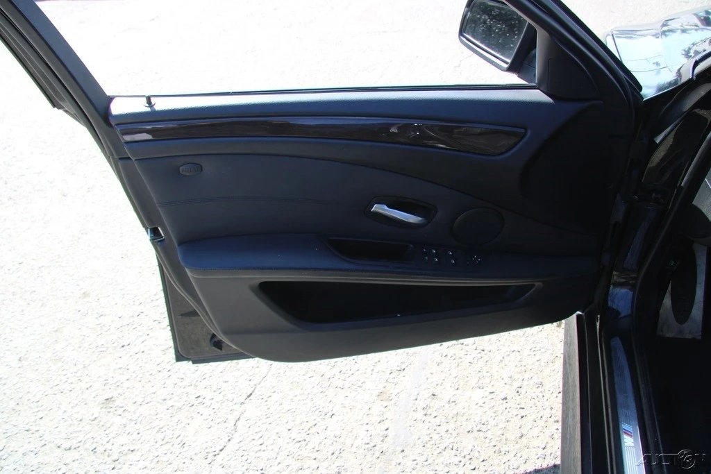 2010 BMW E60 545i & 550i Sedan - Image 14 of 21