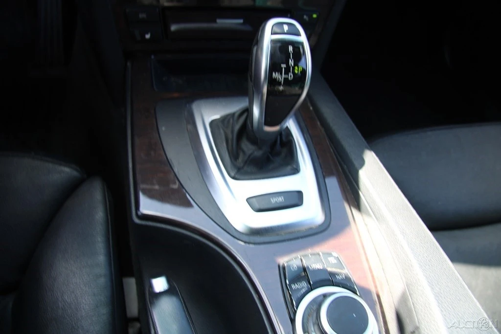 2010 BMW E60 545i & 550i Sedan - Image 21 of 21