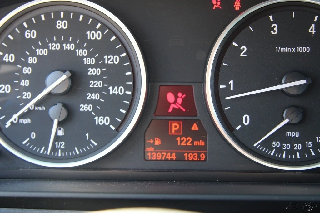 2010 BMW E60 545i & 550i Sedan - Image 18 of 21