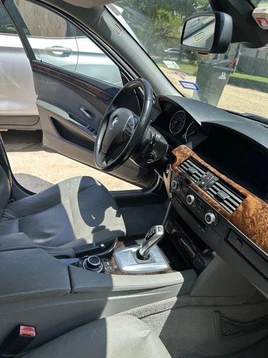 2010 BMW E60 5 Series Sedan - Image 10 of 20