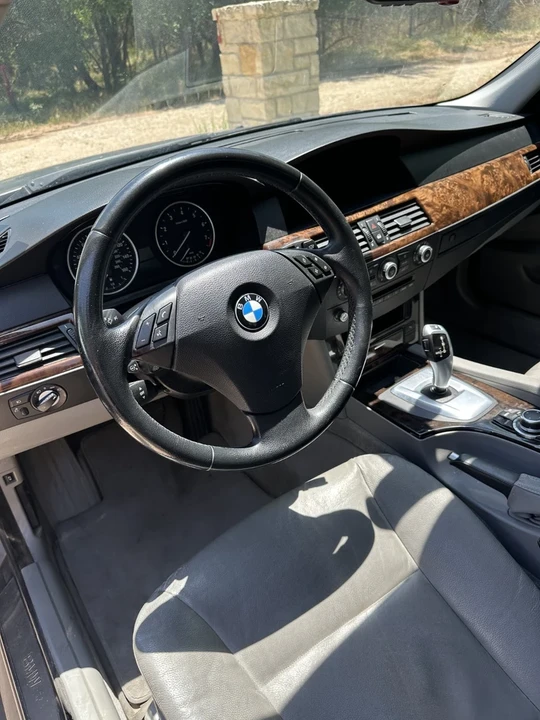 2010 BMW E60 5 Series Sedan - Image 11 of 20