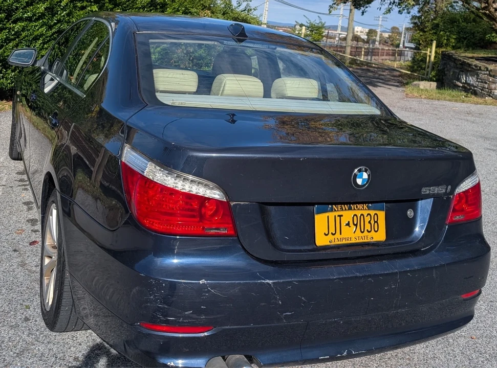 2010 BMW 5 Series - Image 14 of 21