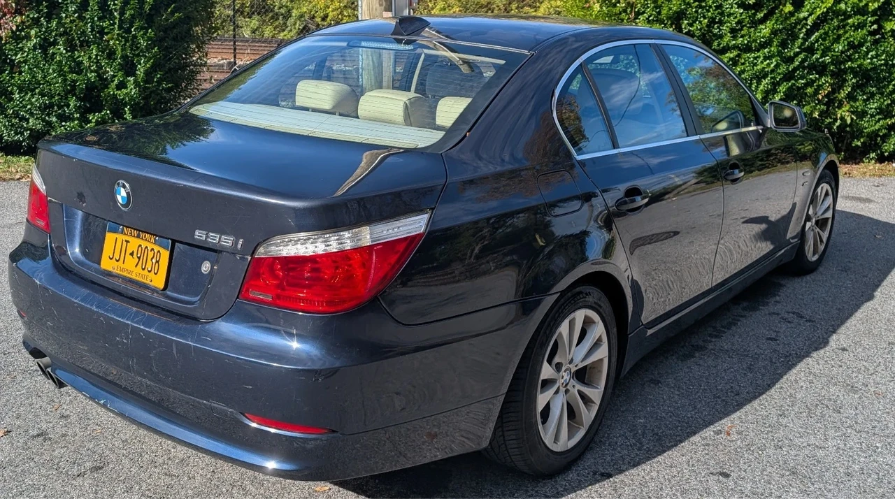 2010 BMW 5 Series - Image 13 of 21