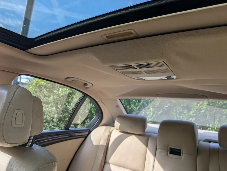 2010 BMW 5 Series - Image 10 of 21