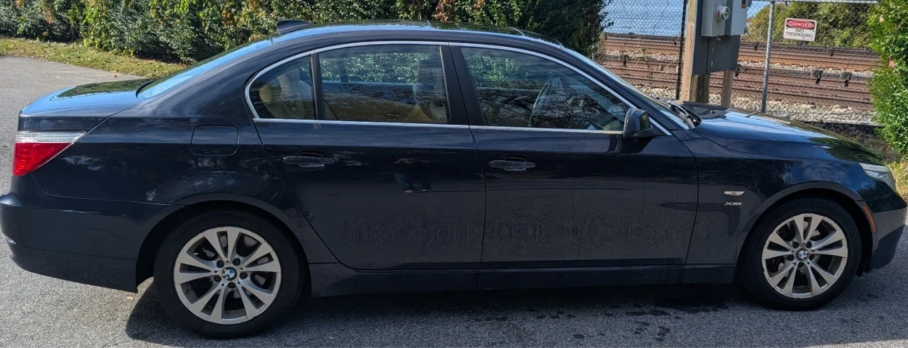 2010 BMW 5 Series - Image 12 of 21