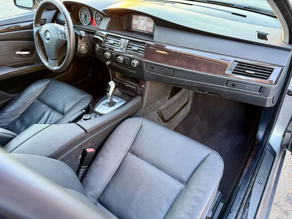 2010 BMW F10 5 Series Sedan - Image 11 of 14
