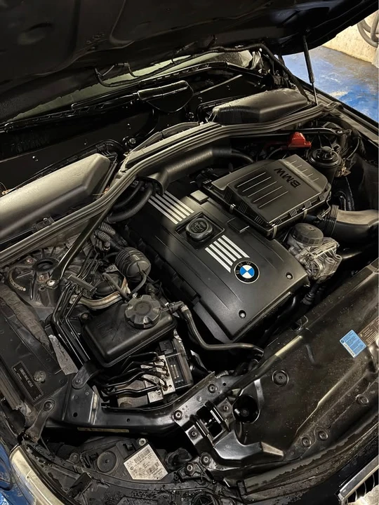 2010 BMW 5 Series - Image 8 of 10