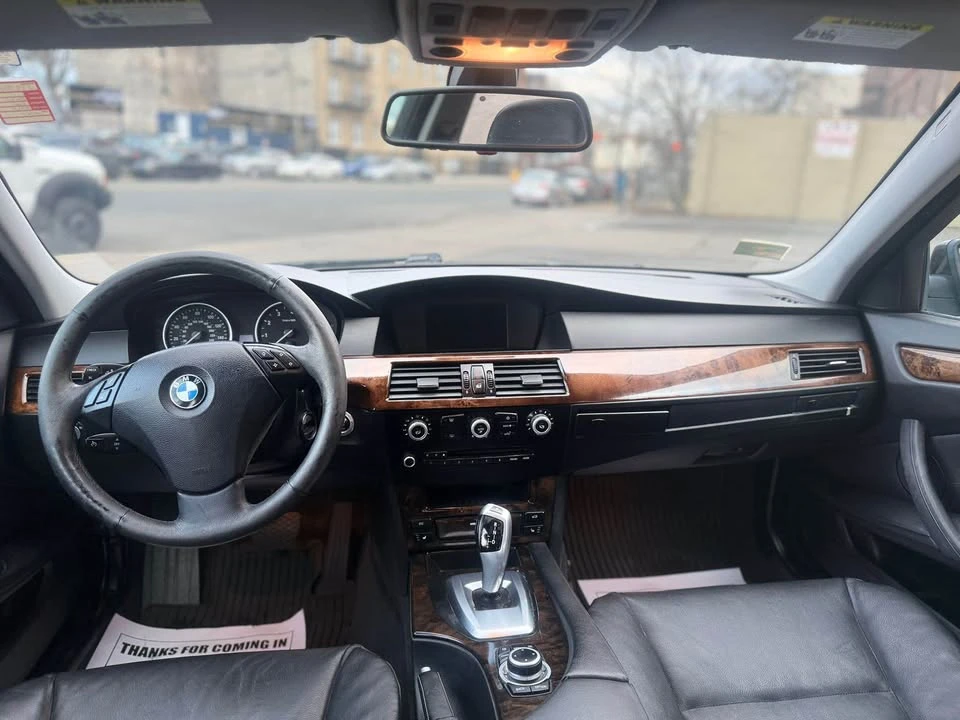2010 BMW 5 Series - Image 8 of 9