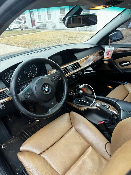 2010 BMW 5 Series - Image 5 of 9
