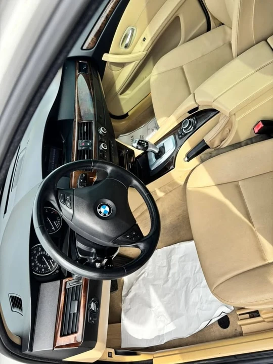 2010 BMW 5 Series - Image 12 of 20