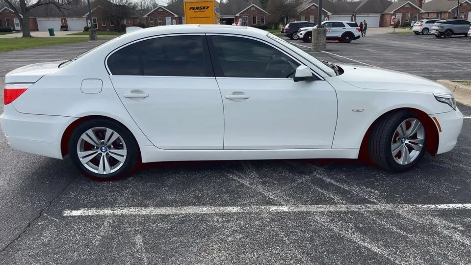 2010 BMW 5 Series - Image 2 of 20