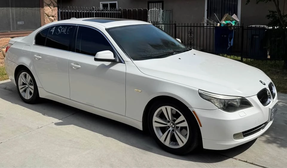 2010 BMW 5 Series - Image 2 of 8