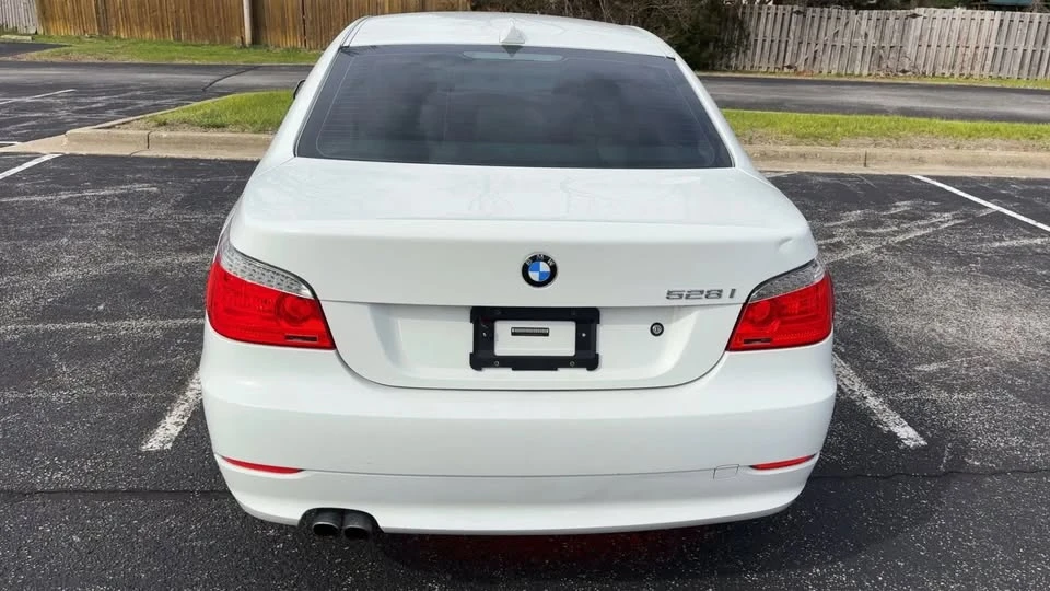 2010 BMW 5 Series - Image 4 of 20